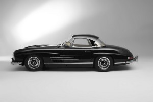 1961-Mercedes-Benz-300-SL-Roadster-artcurial-auction