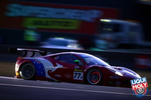 Bathurst_race_Ferrari77