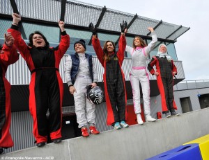 JOURNEE FEMME ON THE TRACK