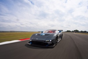 Aston Martin Vulcan. Snetterton, 14th July 2015. Photo: Drew Gibson