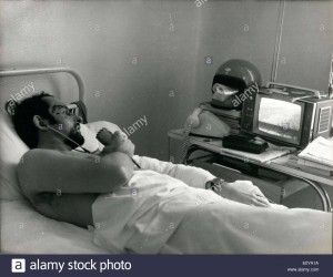 jun-14-1969-an-injured-henri-pescarolo-commenting-for-europe-1-E0YA1A