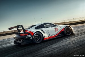 2017 Porsche 911 RSR - On-Track- Profile