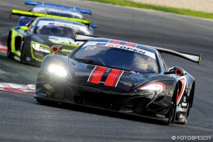 R1_McLaren22