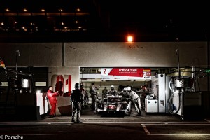 Porsche 919 Hybrid, Porsche Team: Romain Dumas, Neel Jani, Marc Lieb